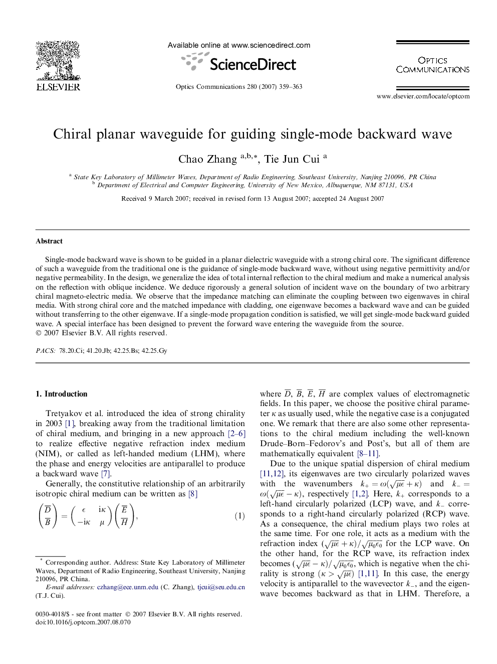 Chiral planar waveguide for guiding single-mode backward wave