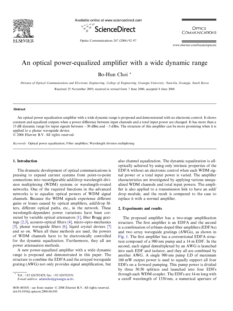 An optical power-equalized amplifier with a wide dynamic range