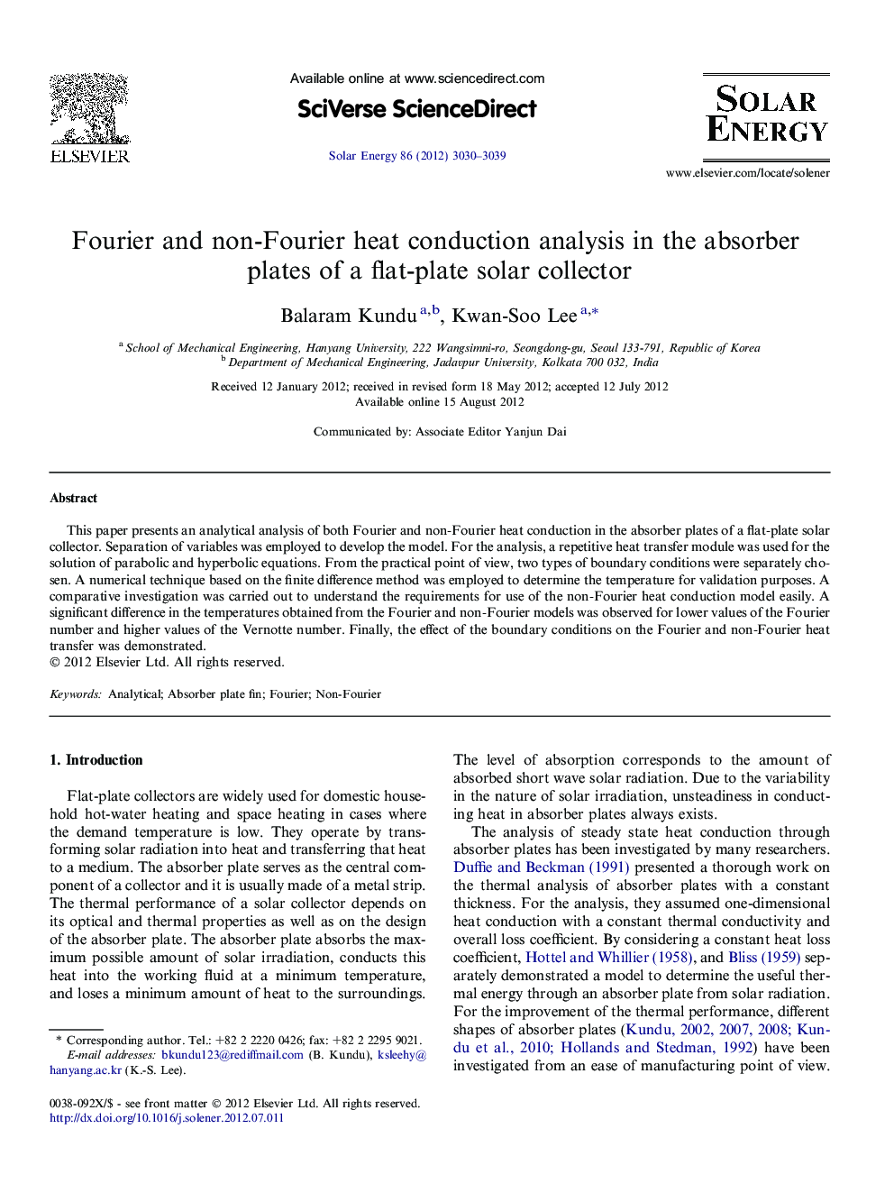 Fourier and non-Fourier heat conduction analysis in the absorber plates of a flat-plate solar collector