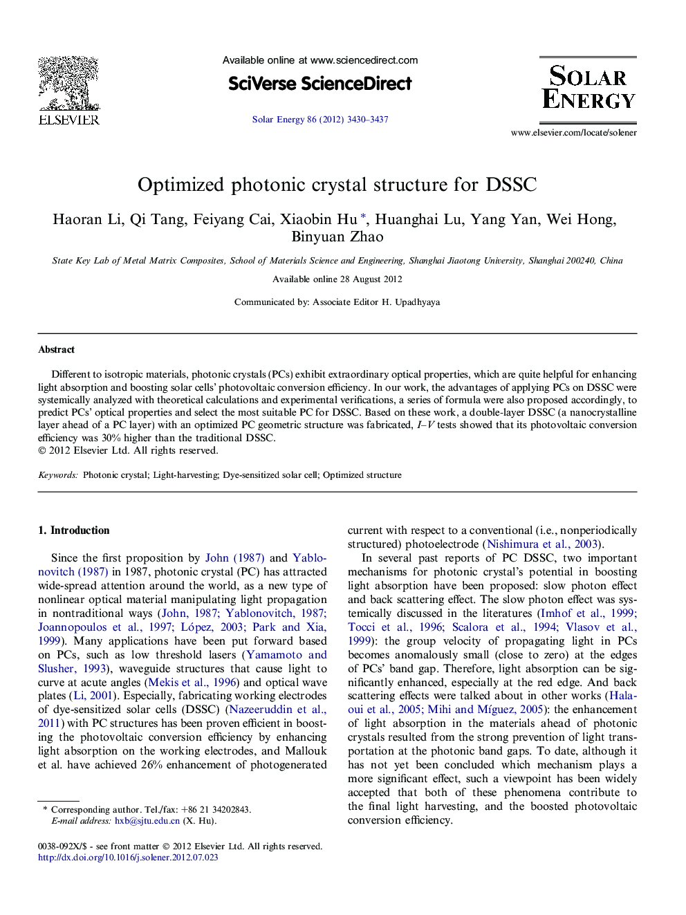 Optimized photonic crystal structure for DSSC