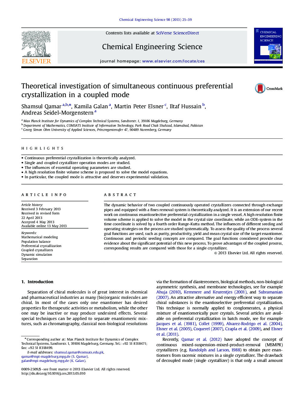 Theoretical investigation of simultaneous continuous preferential crystallization in a coupled mode