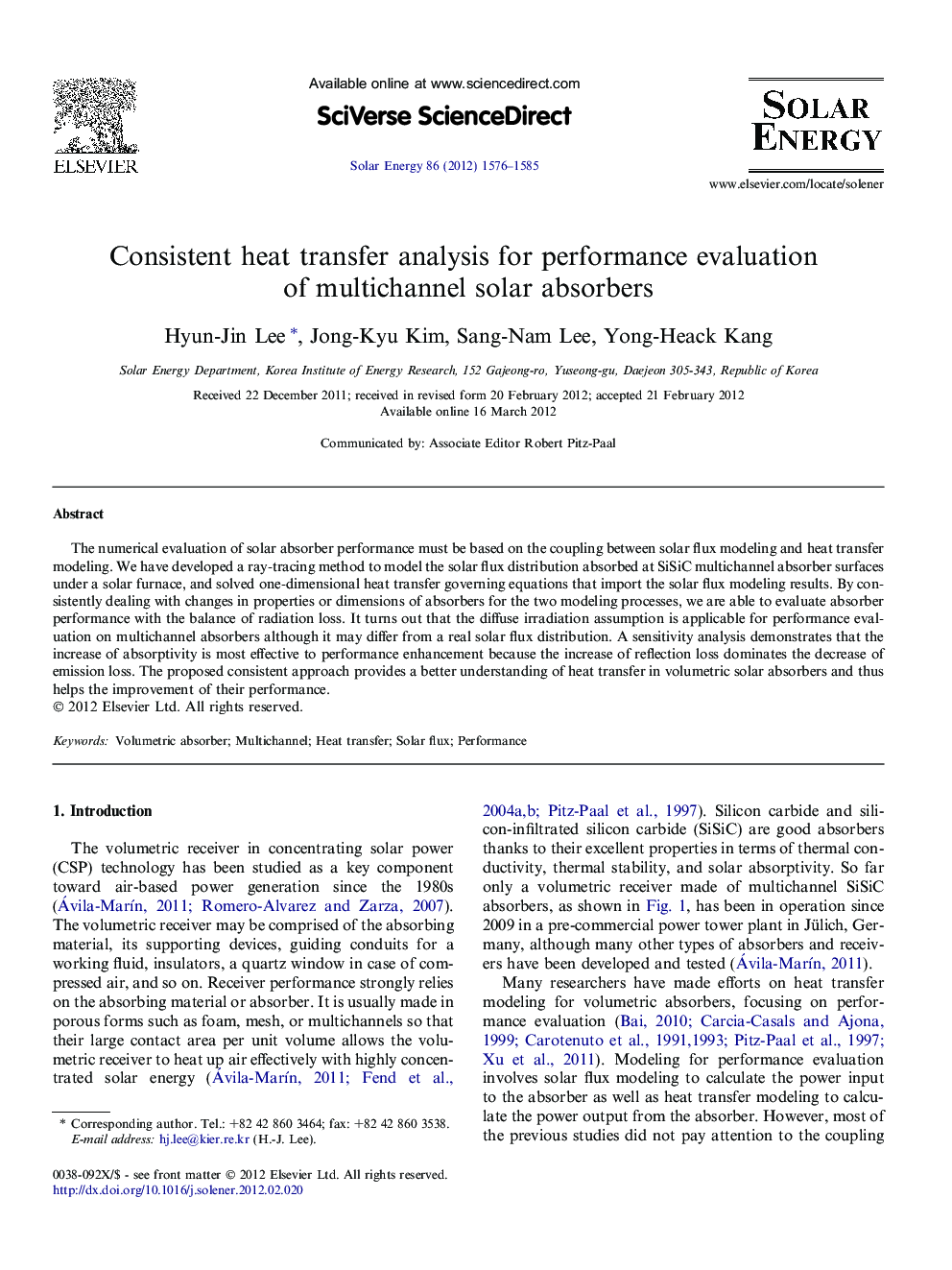 Consistent heat transfer analysis for performance evaluation of multichannel solar absorbers