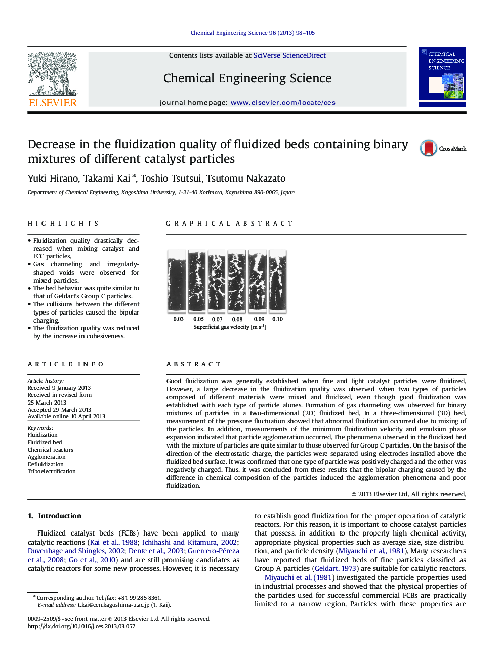 Decrease in the fluidization quality of fluidized beds containing binary mixtures of different catalyst particles