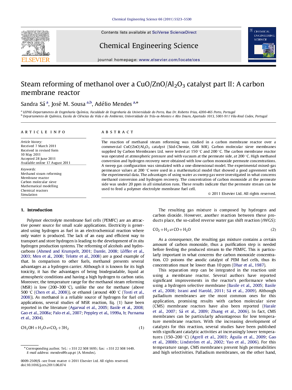 Steam reforming of methanol over a CuO/ZnO/Al2O3 catalyst part II: A carbon membrane reactor