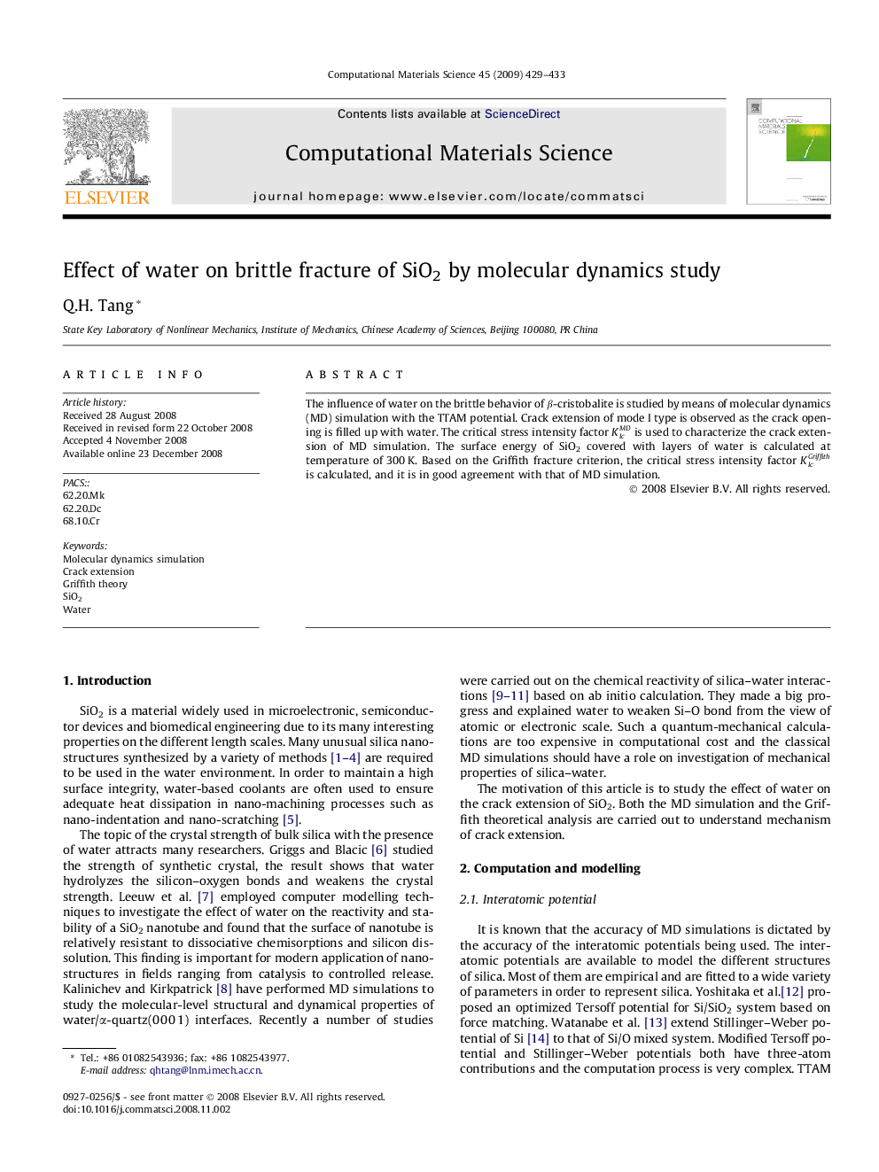 Effect of water on brittle fracture of SiO2 by molecular dynamics study