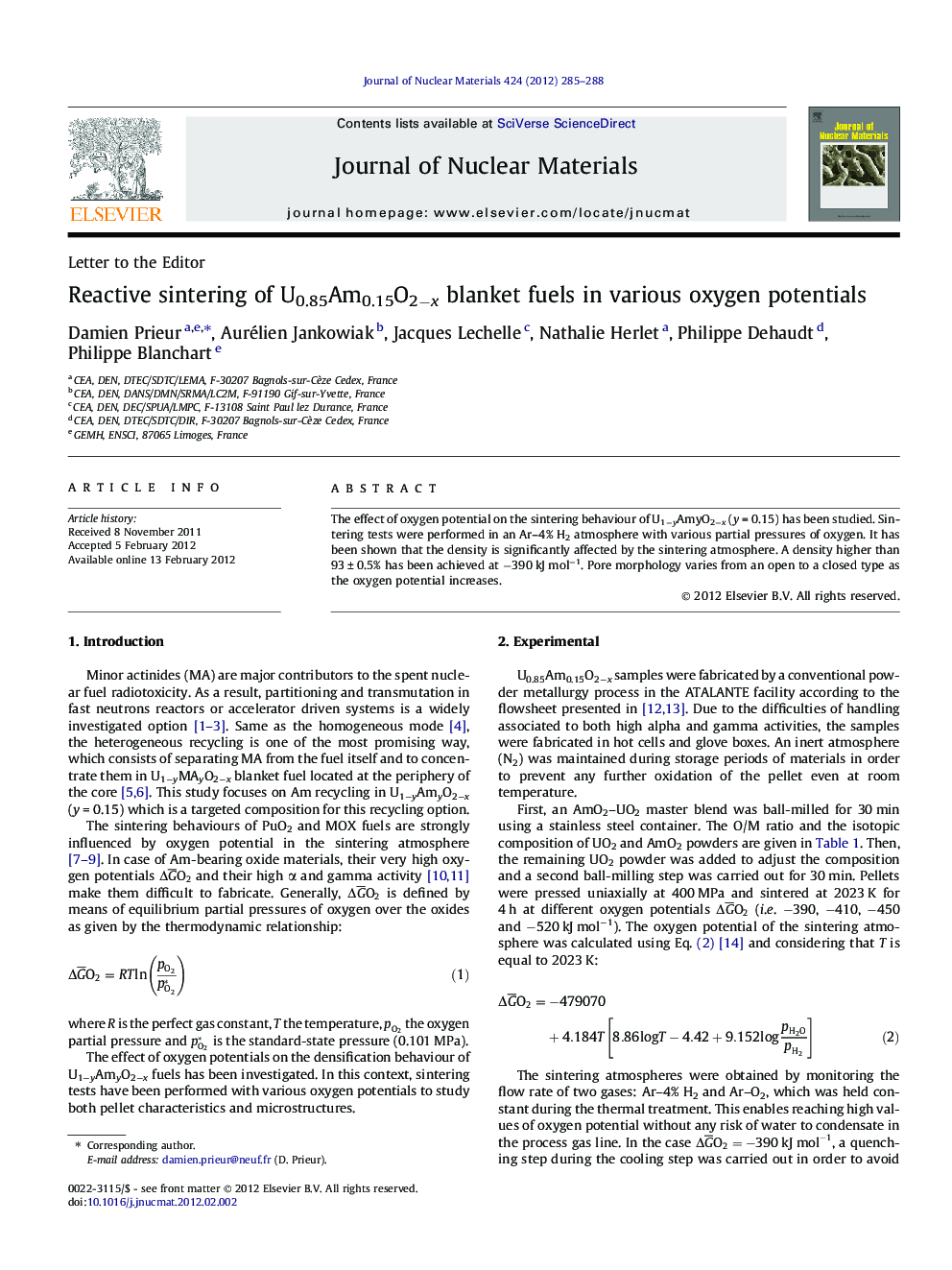 Reactive sintering of U0.85Am0.15O2−x blanket fuels in various oxygen potentials