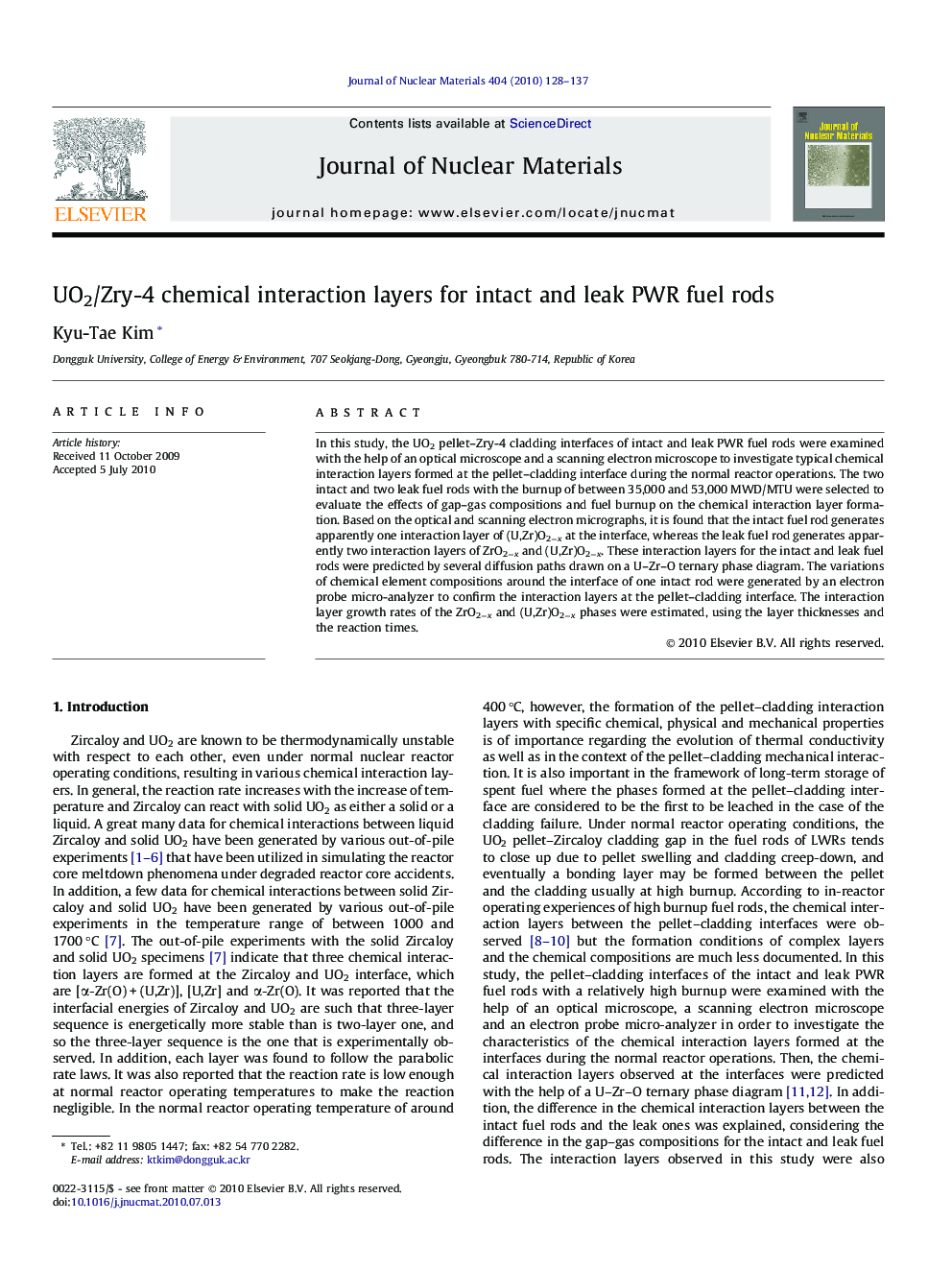 UO2/Zry-4 chemical interaction layers for intact and leak PWR fuel rods
