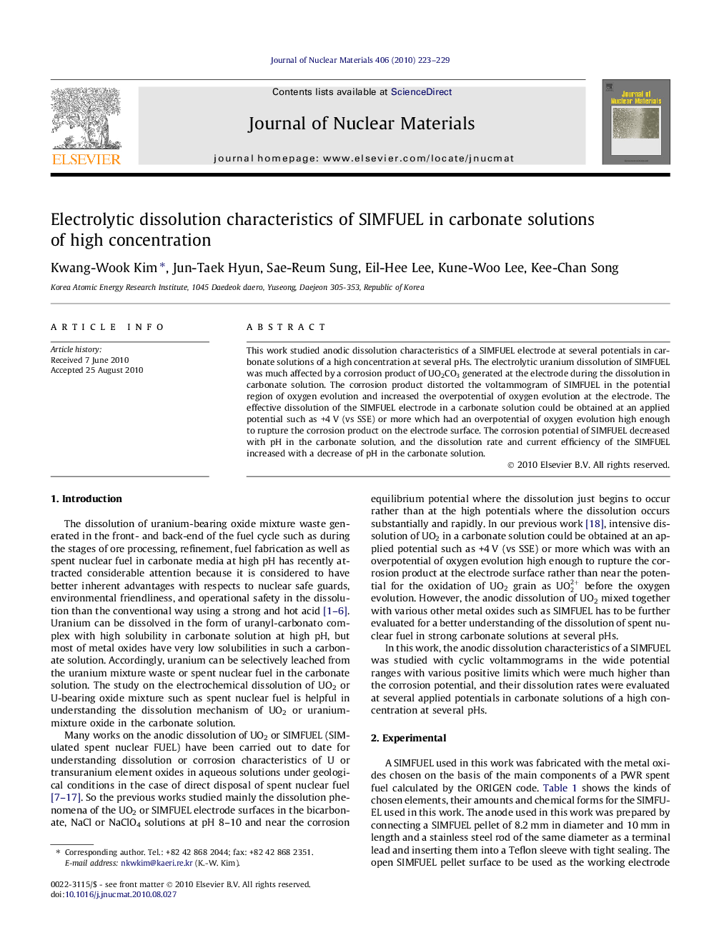 Electrolytic dissolution characteristics of SIMFUEL in carbonate solutions of high concentration