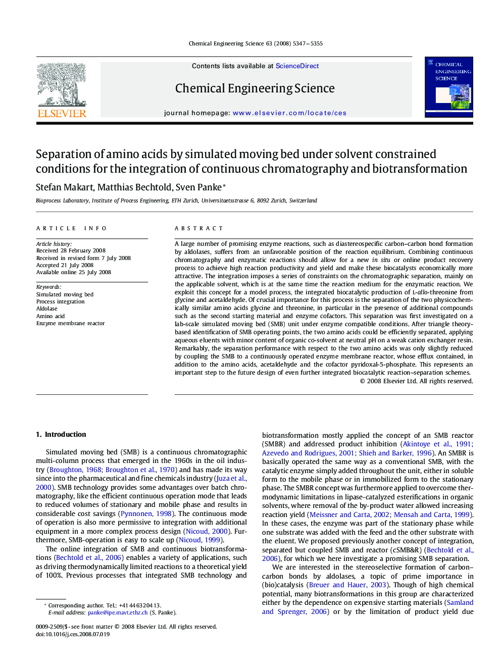Separation of amino acids by simulated moving bed under solvent constrained conditions for the integration of continuous chromatography and biotransformation