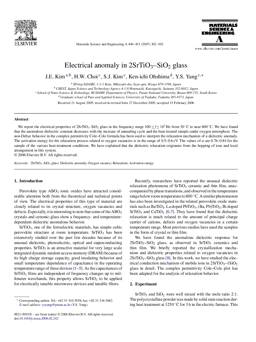 Electrical anomaly in 2SrTiO3-SiO2 glass