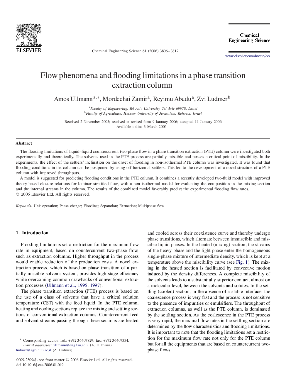 Flow phenomena and flooding limitations in a phase transition extraction column