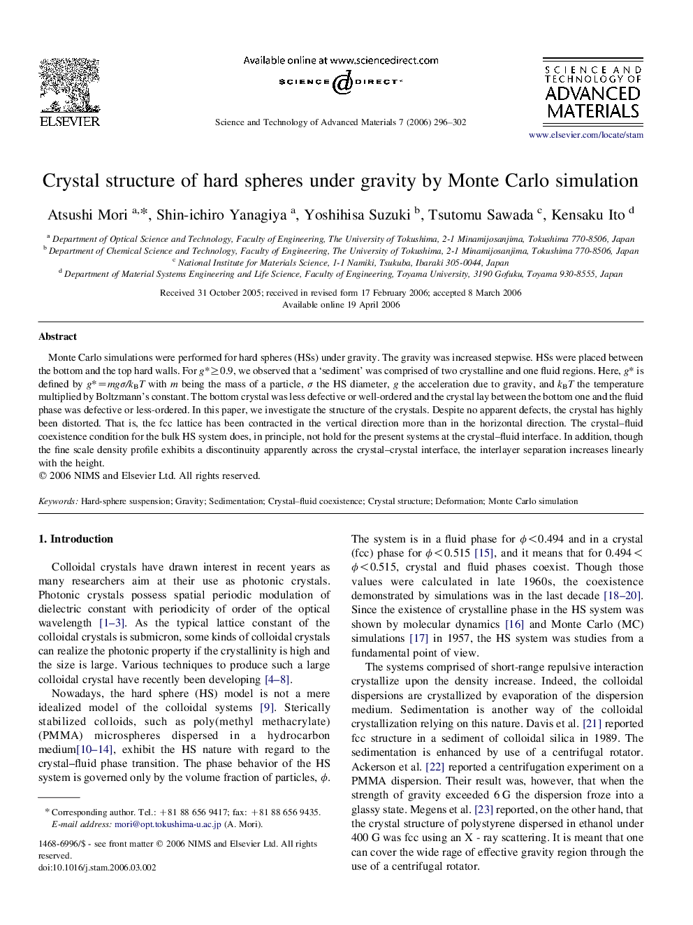 Crystal structure of hard spheres under gravity by Monte Carlo simulation