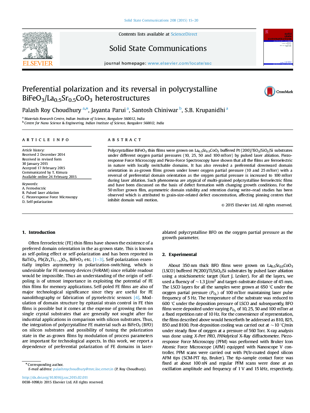 Preferential polarization and its reversal in polycrystalline BiFeO3/La0.5Sr0.5CoO3 heterostructures