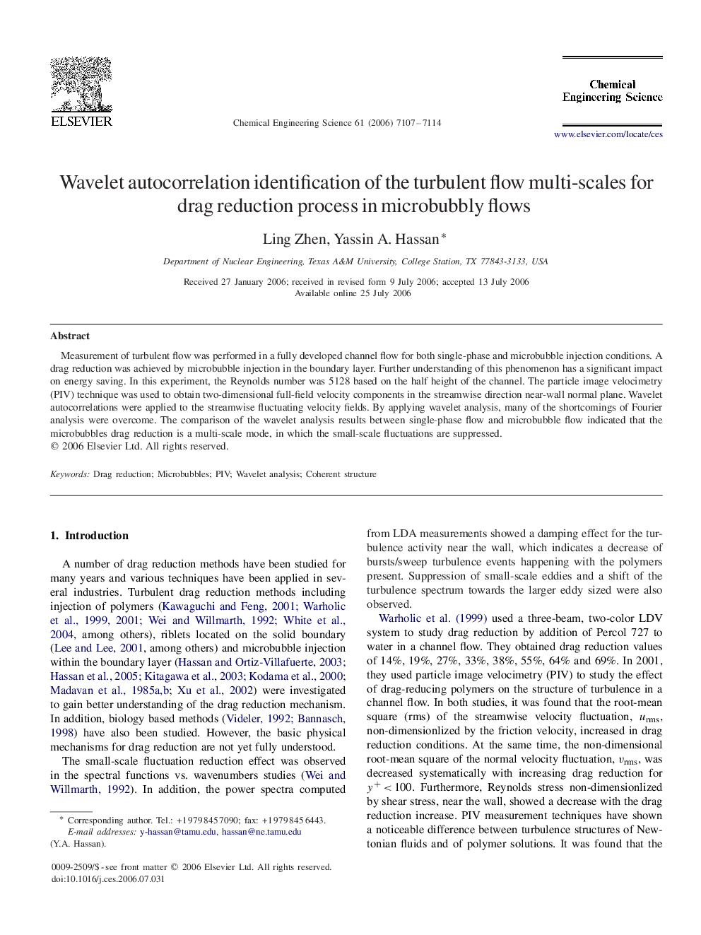 Wavelet autocorrelation identification of the turbulent flow multi-scales for drag reduction process in microbubbly flows