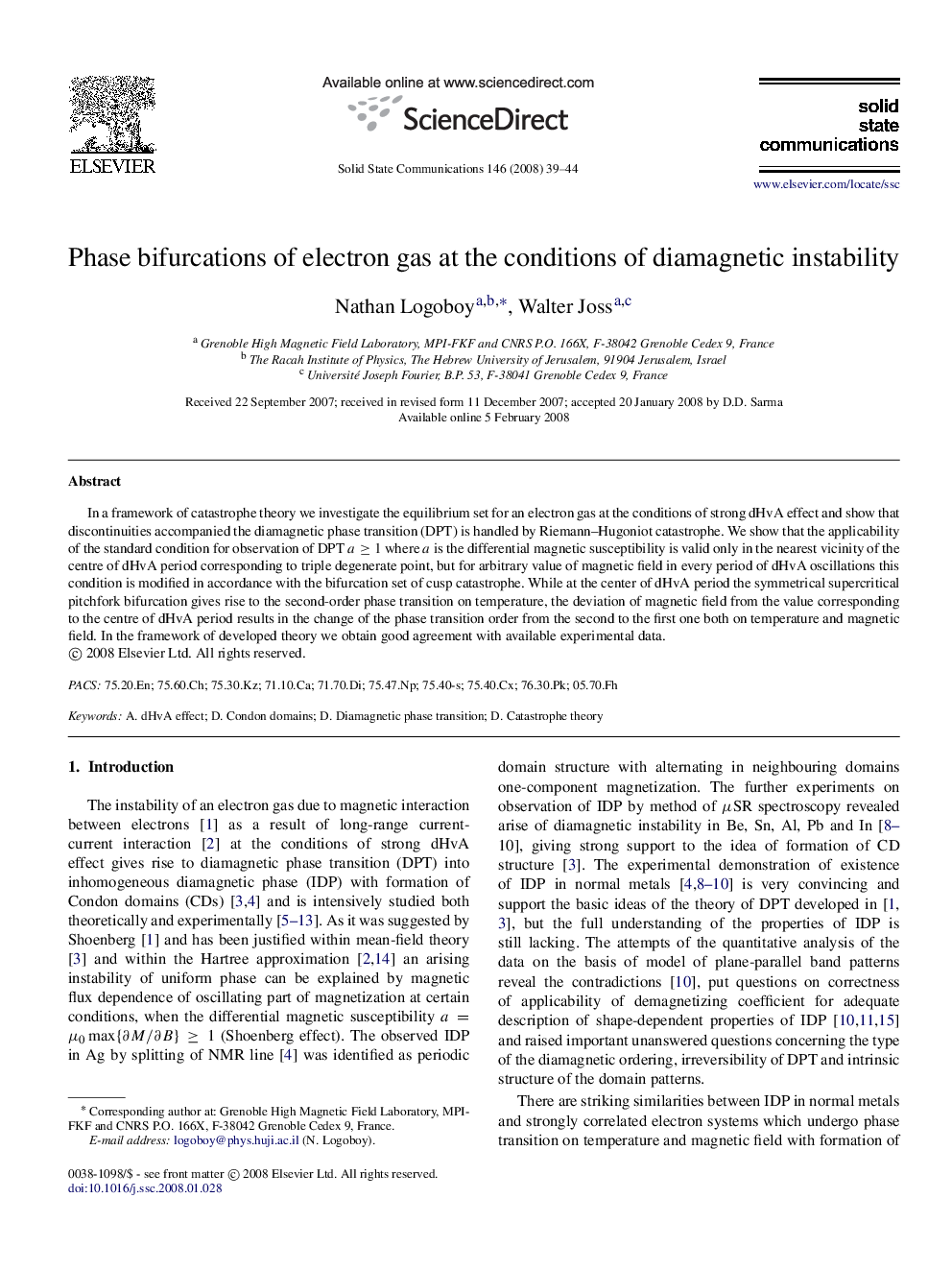 Phase bifurcations of electron gas at the conditions of diamagnetic instability