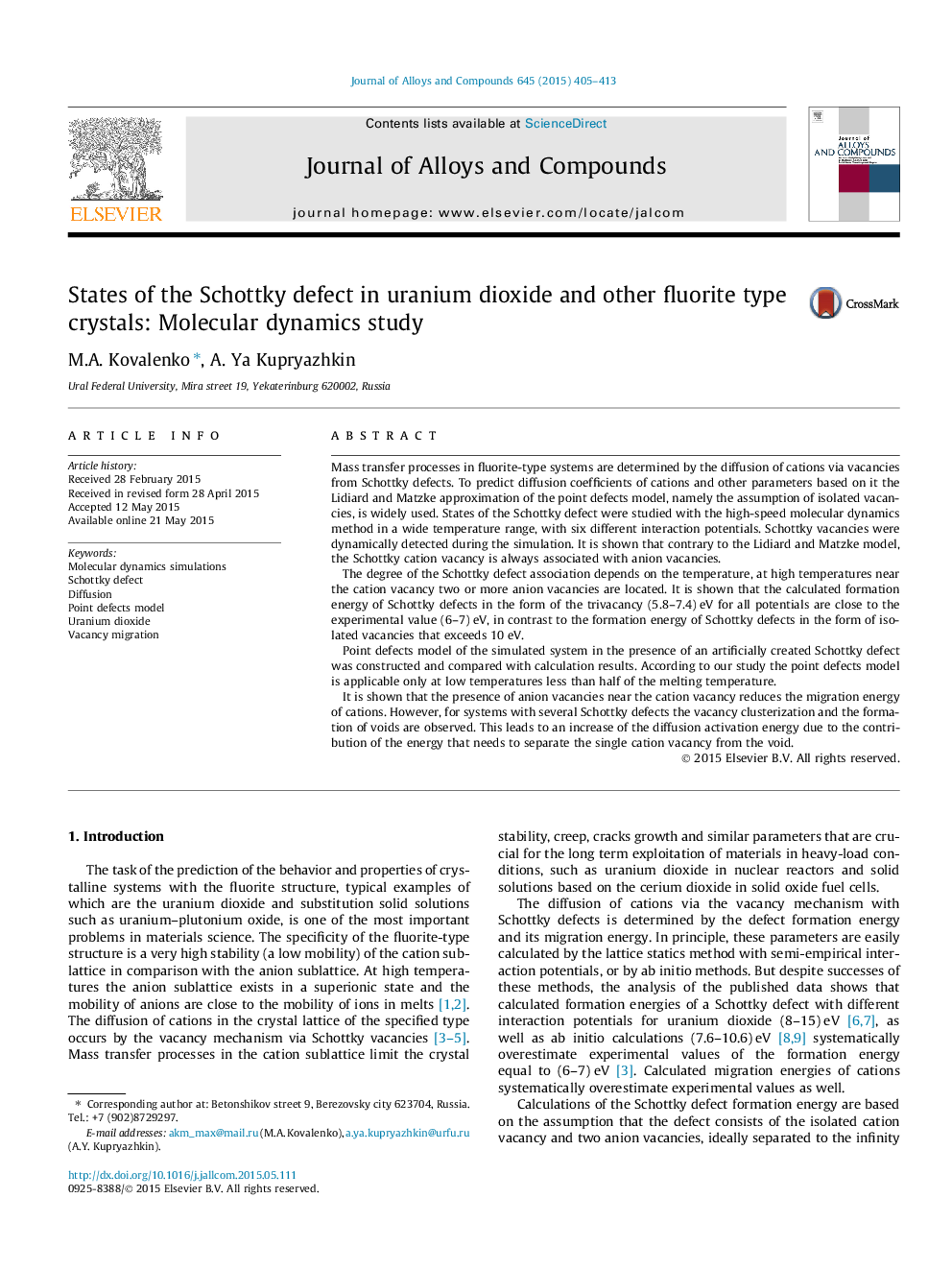 States of the Schottky defect in uranium dioxide and other fluorite type crystals: Molecular dynamics study