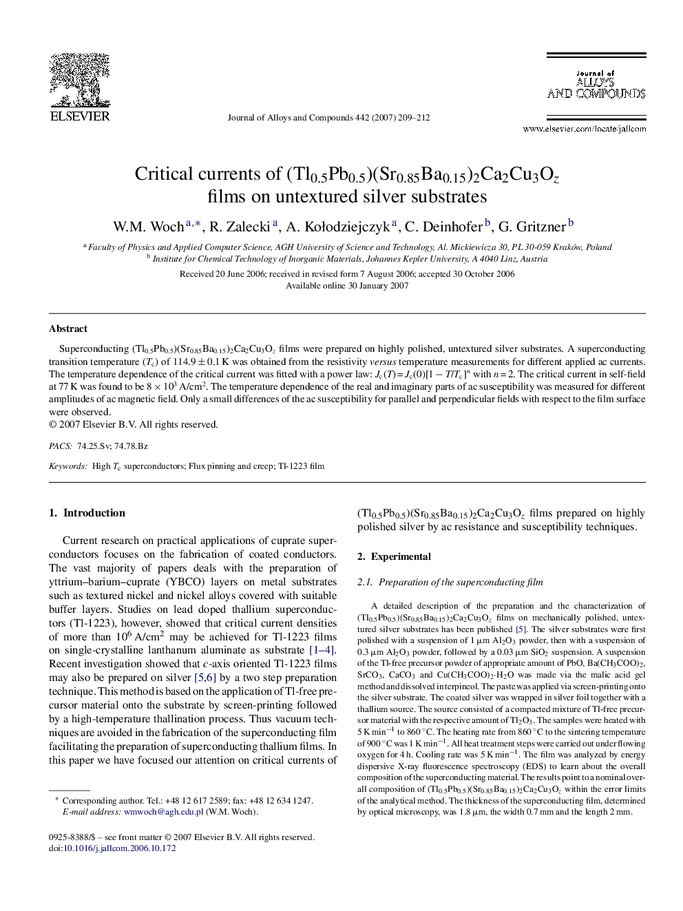 Critical currents of (Tl0.5Pb0.5)(Sr0.85Ba0.15)2Ca2Cu3Oz films on untextured silver substrates