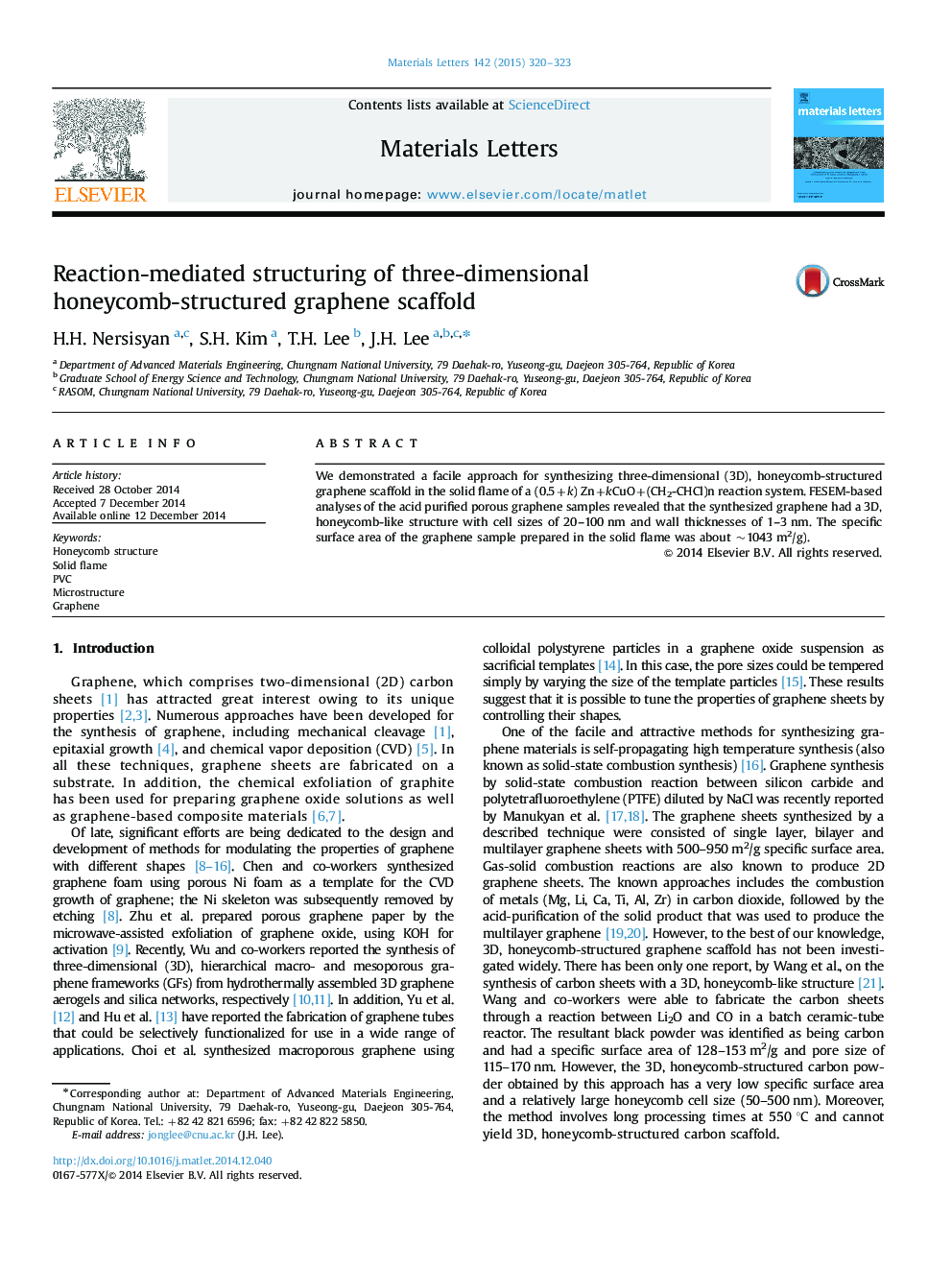 Reaction-mediated structuring of three-dimensional honeycomb-structured graphene scaffold