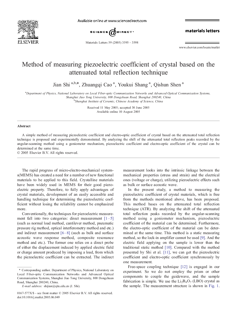 Method of measuring piezoelectric coefficient of crystal based on the attenuated total reflection technique