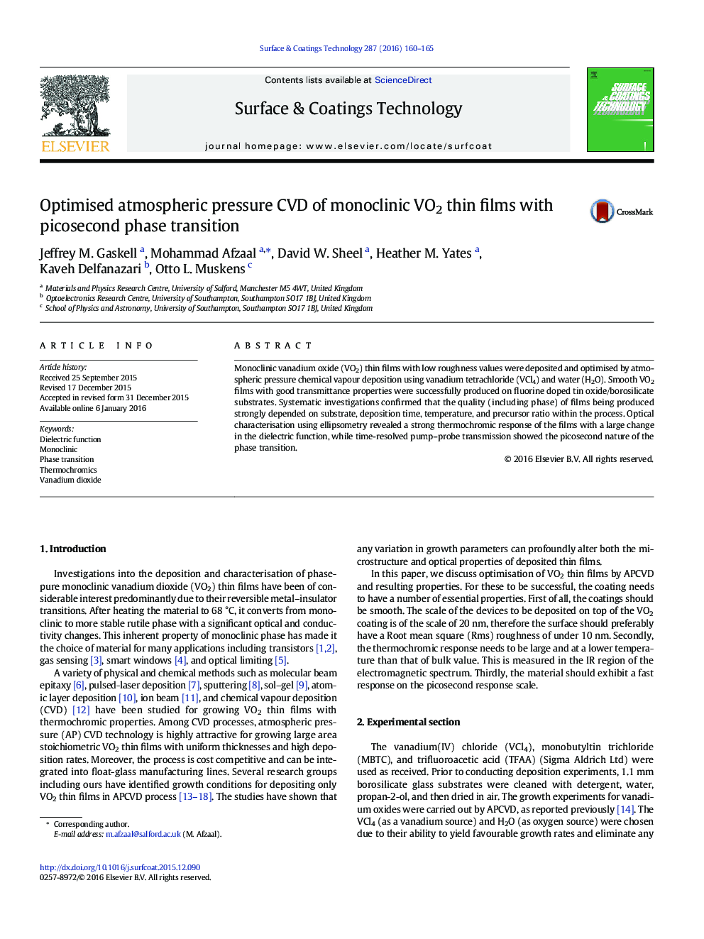 Optimised atmospheric pressure CVD of monoclinic VO2 thin films with picosecond phase transition