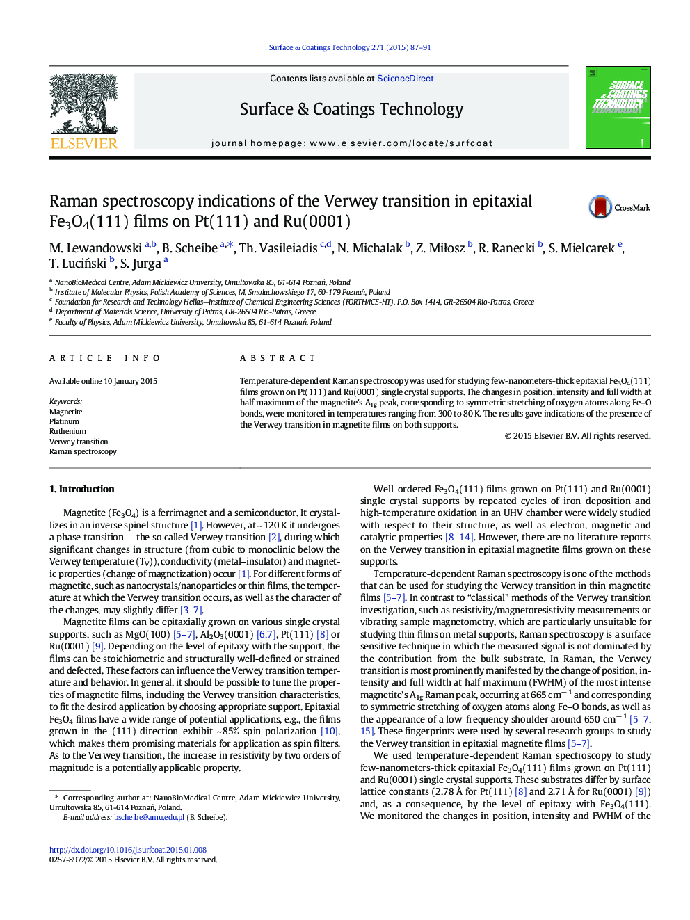 Raman spectroscopy indications of the Verwey transition in epitaxial Fe3O4(111) films on Pt(111) and Ru(0001)