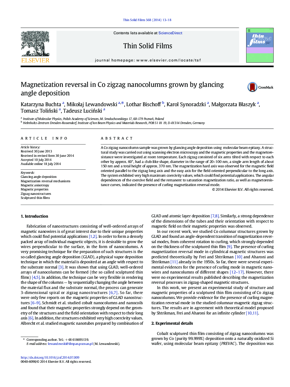 Magnetization reversal in Co zigzag nanocolumns grown by glancing angle deposition