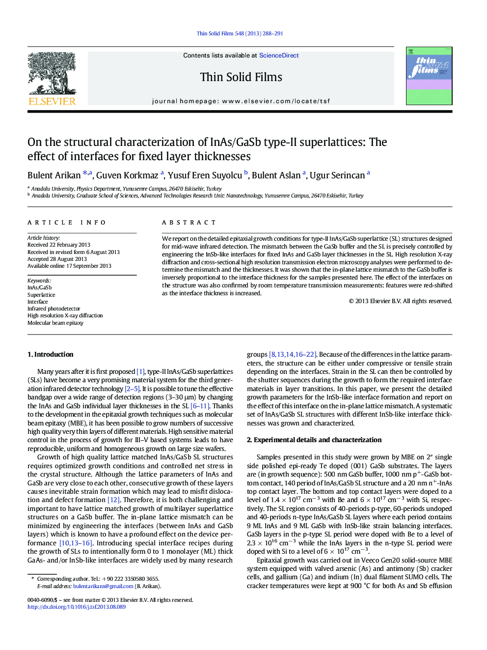 On the structural characterization of InAs/GaSb type-II superlattices: The effect of interfaces for fixed layer thicknesses