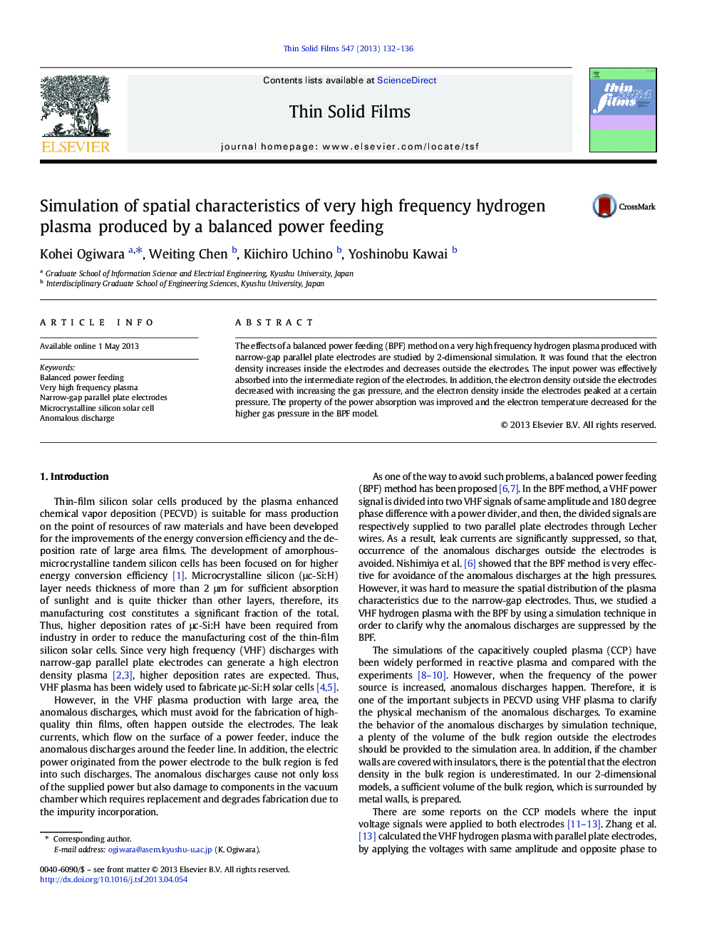 Simulation of spatial characteristics of very high frequency hydrogen plasma produced by a balanced power feeding