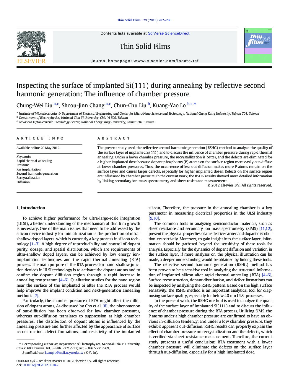 Inspecting the surface of implanted Si(111) during annealing by reflective second harmonic generation: The influence of chamber pressure