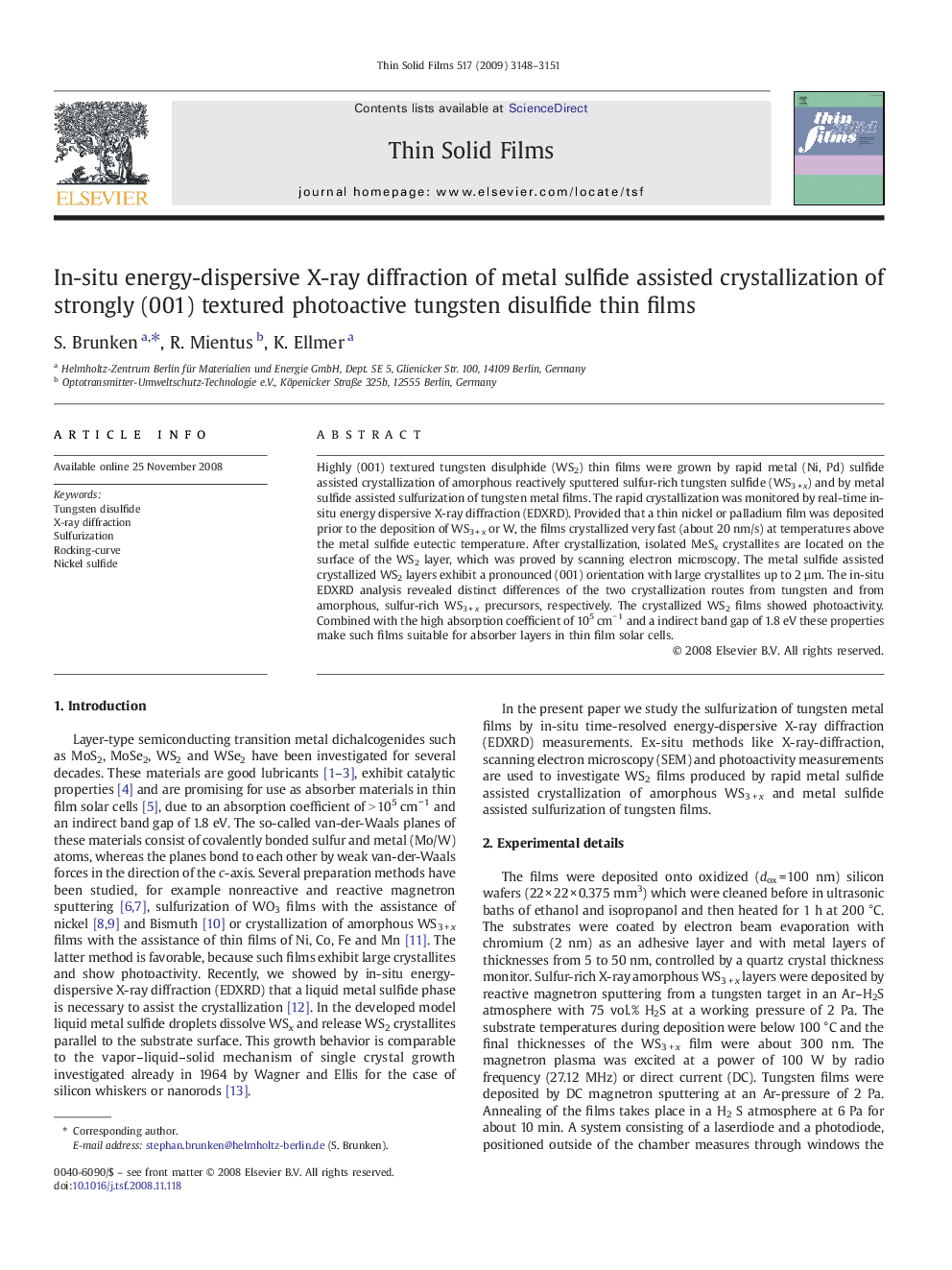 In-situ energy-dispersive X-ray diffraction of metal sulfide assisted crystallization of strongly (001) textured photoactive tungsten disulfide thin films