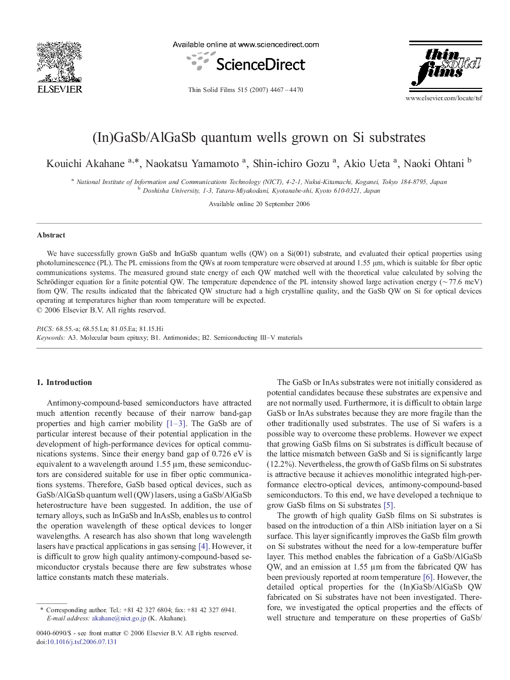 (In)GaSb/AlGaSb quantum wells grown on Si substrates