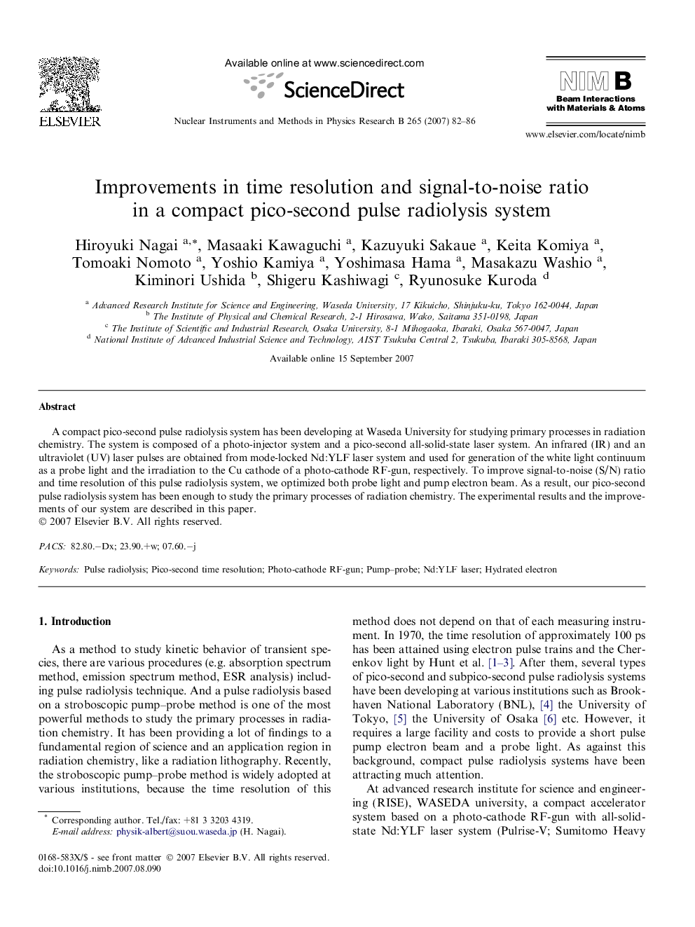 Improvements in time resolution and signal-to-noise ratio in a compact pico-second pulse radiolysis system