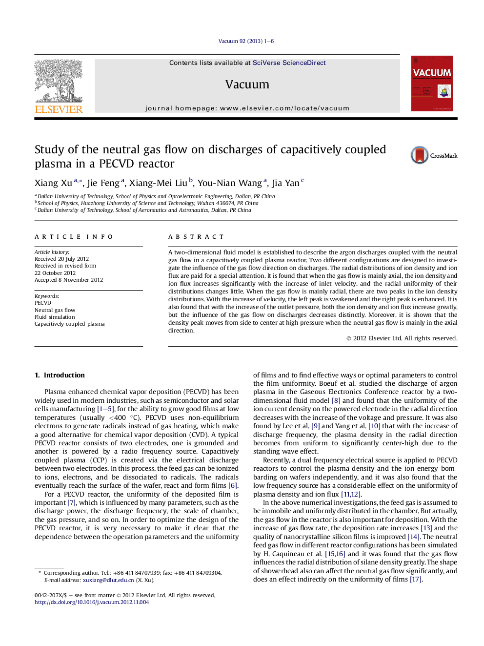 Study of the neutral gas flow on discharges of capacitively coupled plasma in a PECVD reactor