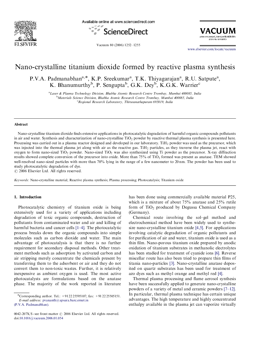 Nano-crystalline titanium dioxide formed by reactive plasma synthesis