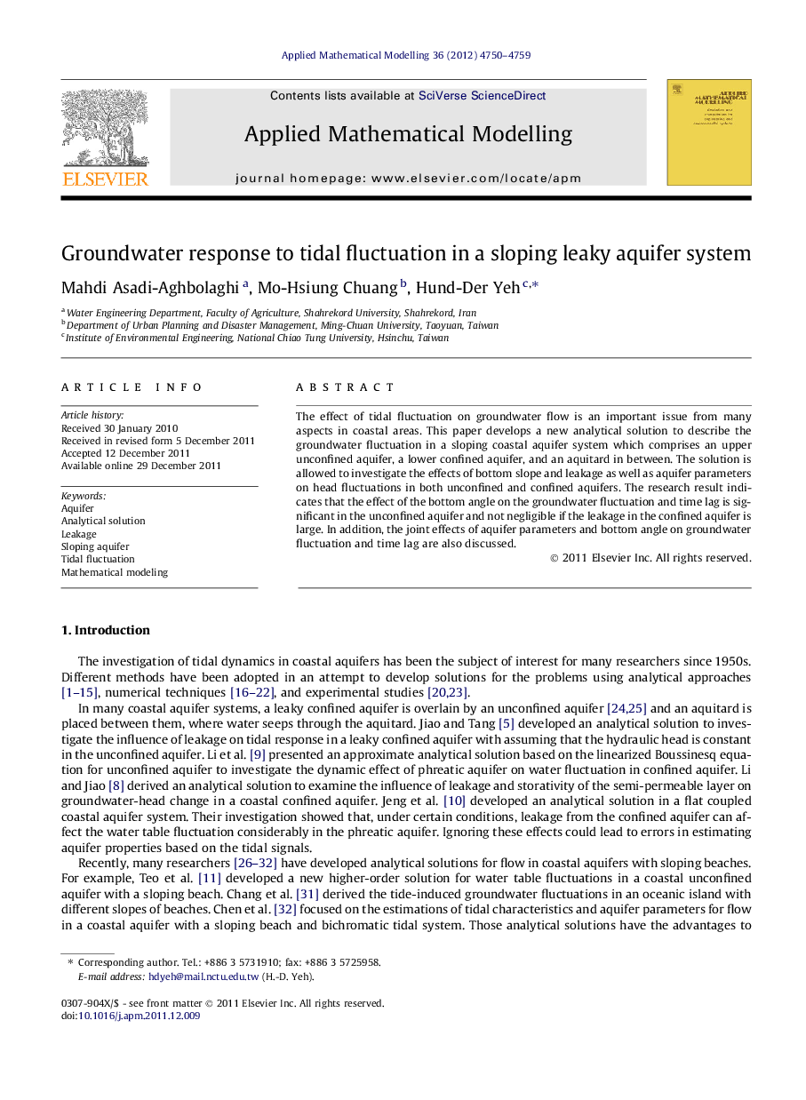 Groundwater response to tidal fluctuation in a sloping leaky aquifer system