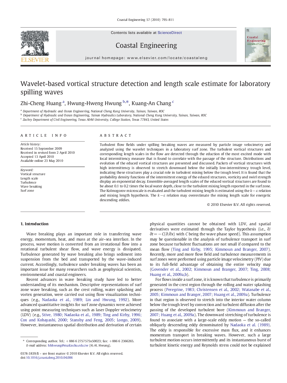 Wavelet-based vortical structure detection and length scale estimate for laboratory spilling waves