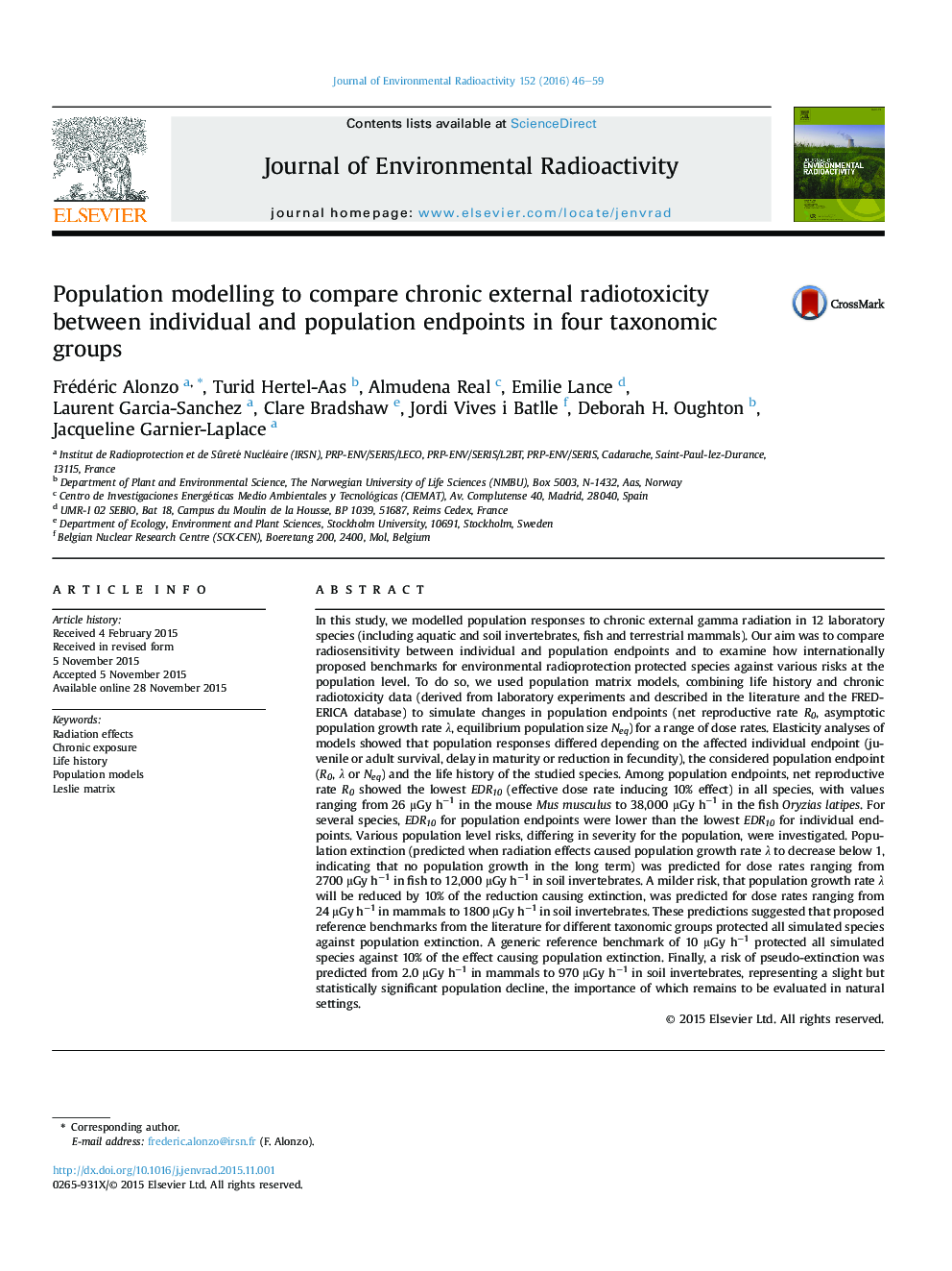 Population modelling to compare chronic external radiotoxicity between individual and population endpoints in four taxonomic groups