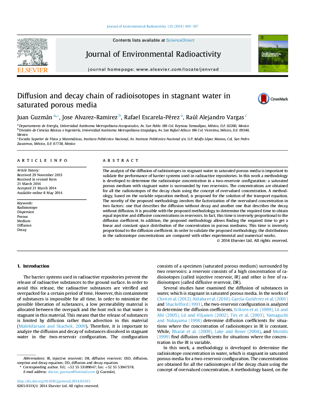 Diffusion and decay chain of radioisotopes in stagnant water in saturated porous media