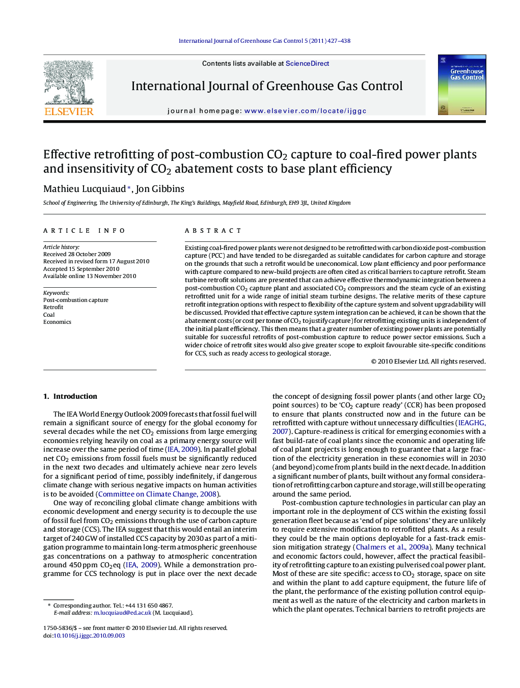 Effective retrofitting of post-combustion CO2 capture to coal-fired power plants and insensitivity of CO2 abatement costs to base plant efficiency