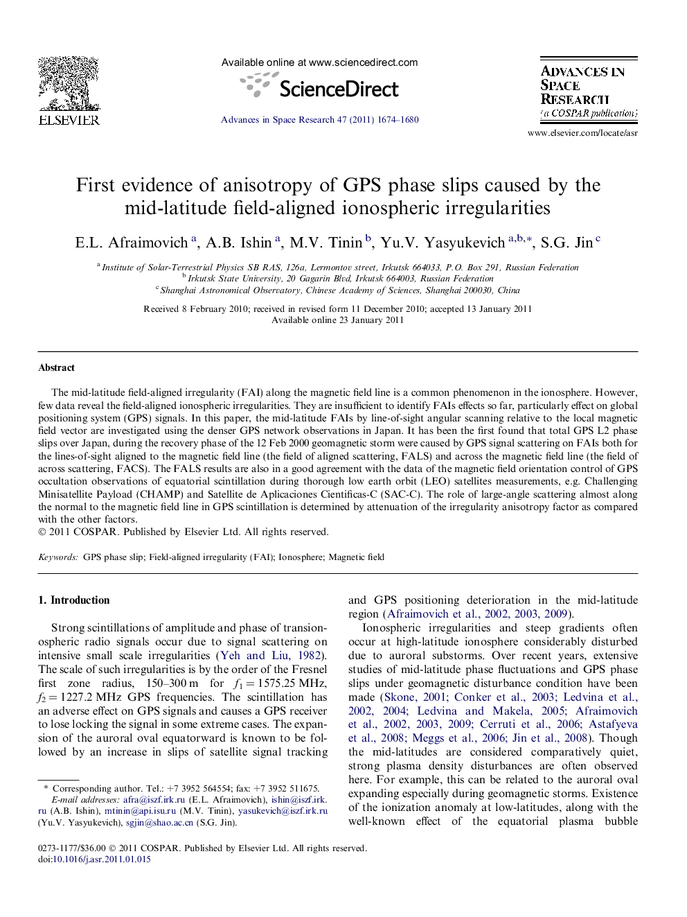 First evidence of anisotropy of GPS phase slips caused by the mid-latitude field-aligned ionospheric irregularities