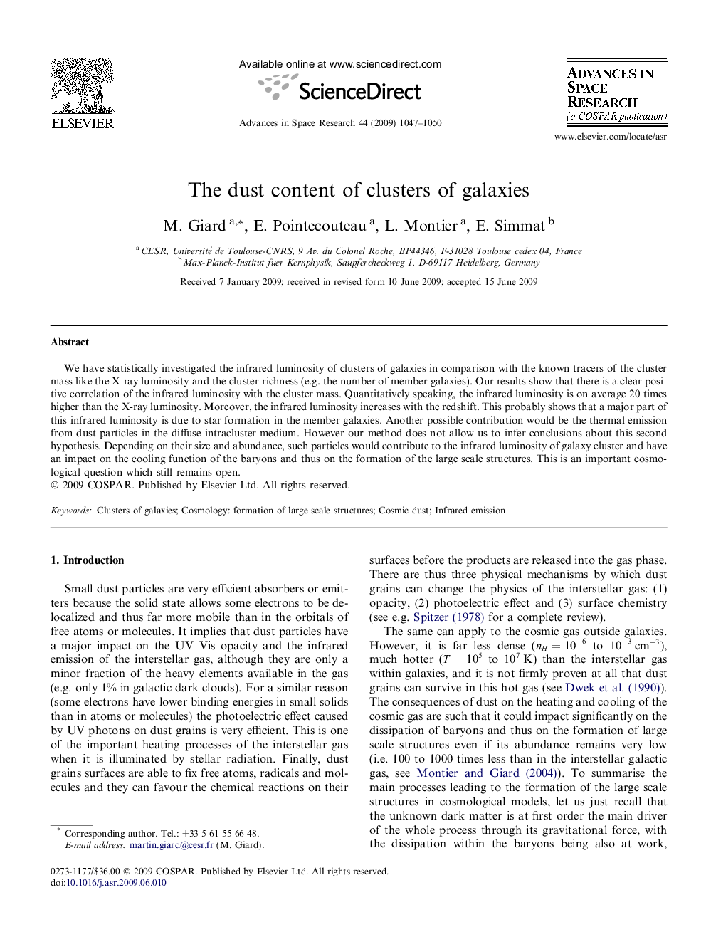 The dust content of clusters of galaxies