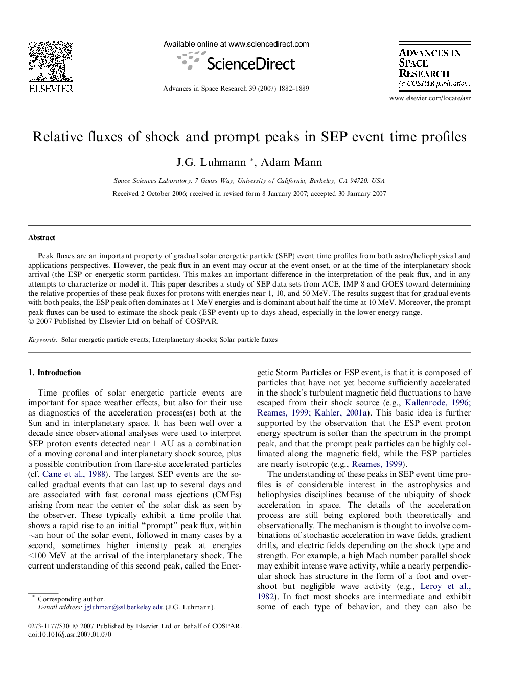 Relative fluxes of shock and prompt peaks in SEP event time profiles