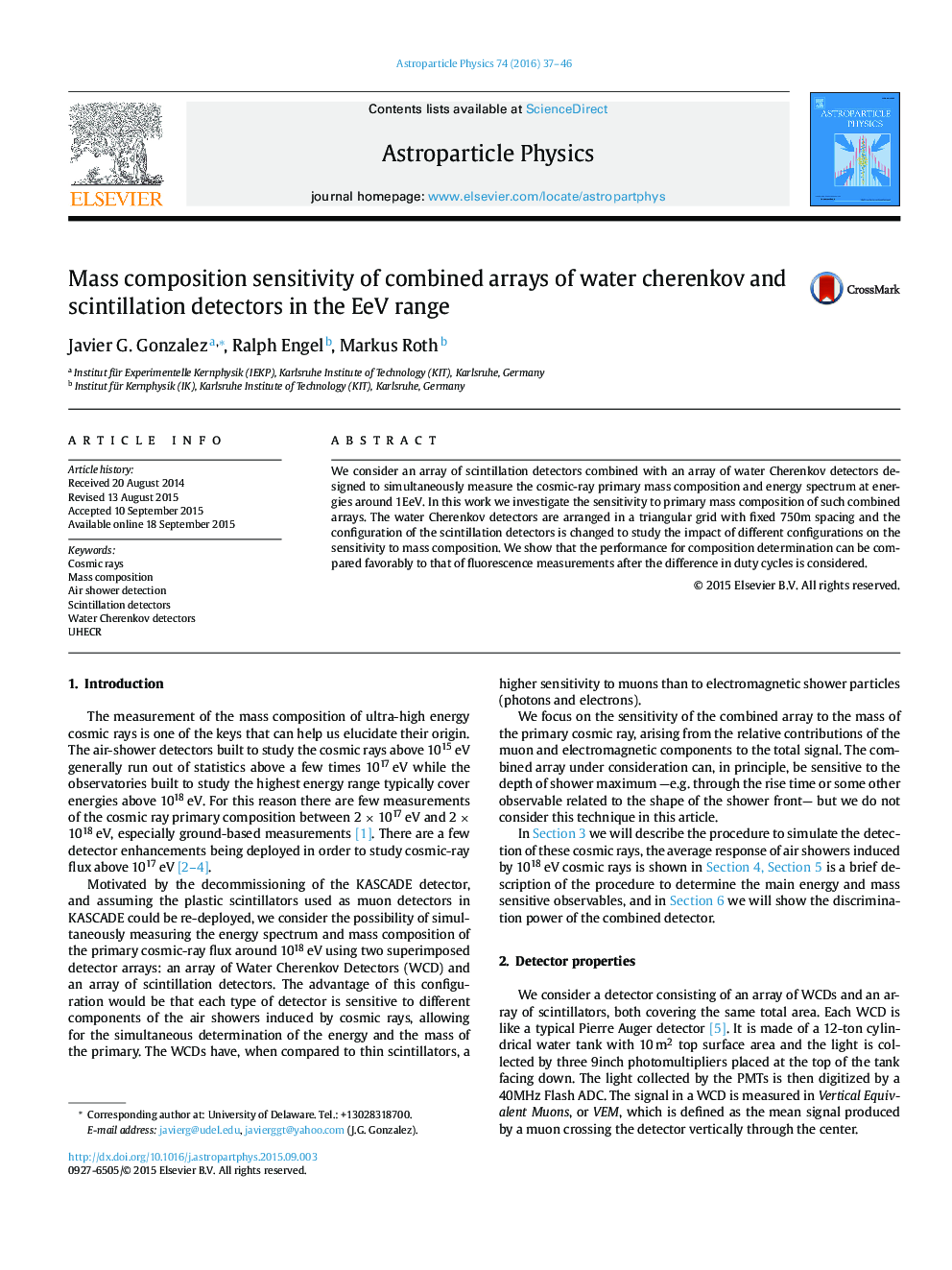 Mass composition sensitivity of combined arrays of water cherenkov and scintillation detectors in the EeV range