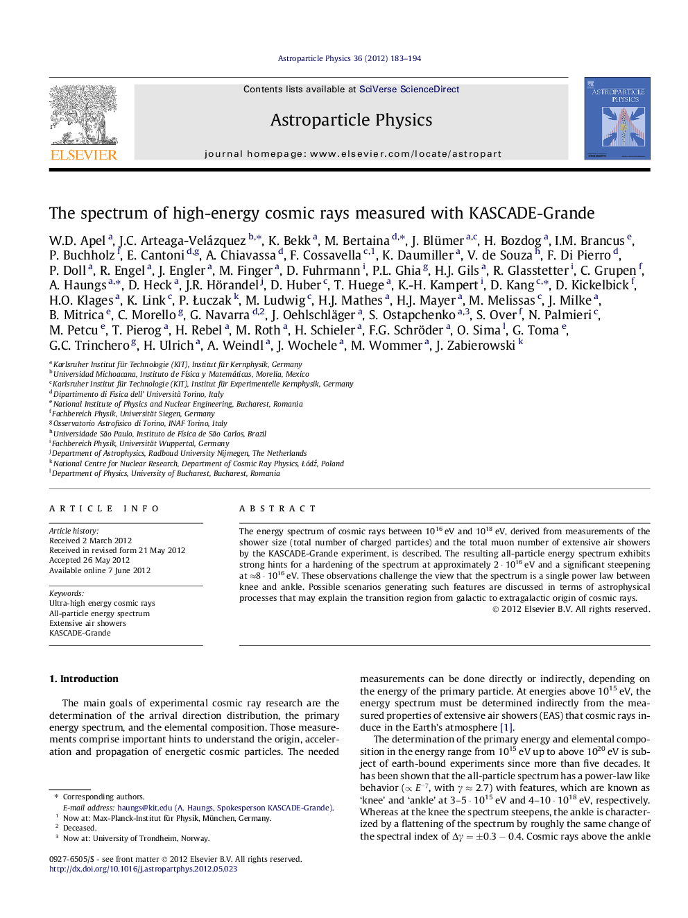 The spectrum of high-energy cosmic rays measured with KASCADE-Grande