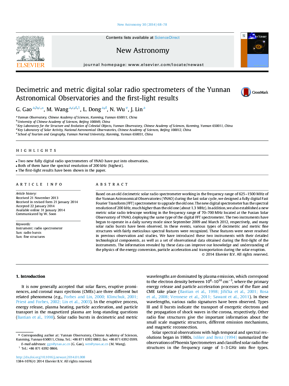 Decimetric and metric digital solar radio spectrometers of the Yunnan Astronomical Observatories and the first-light results