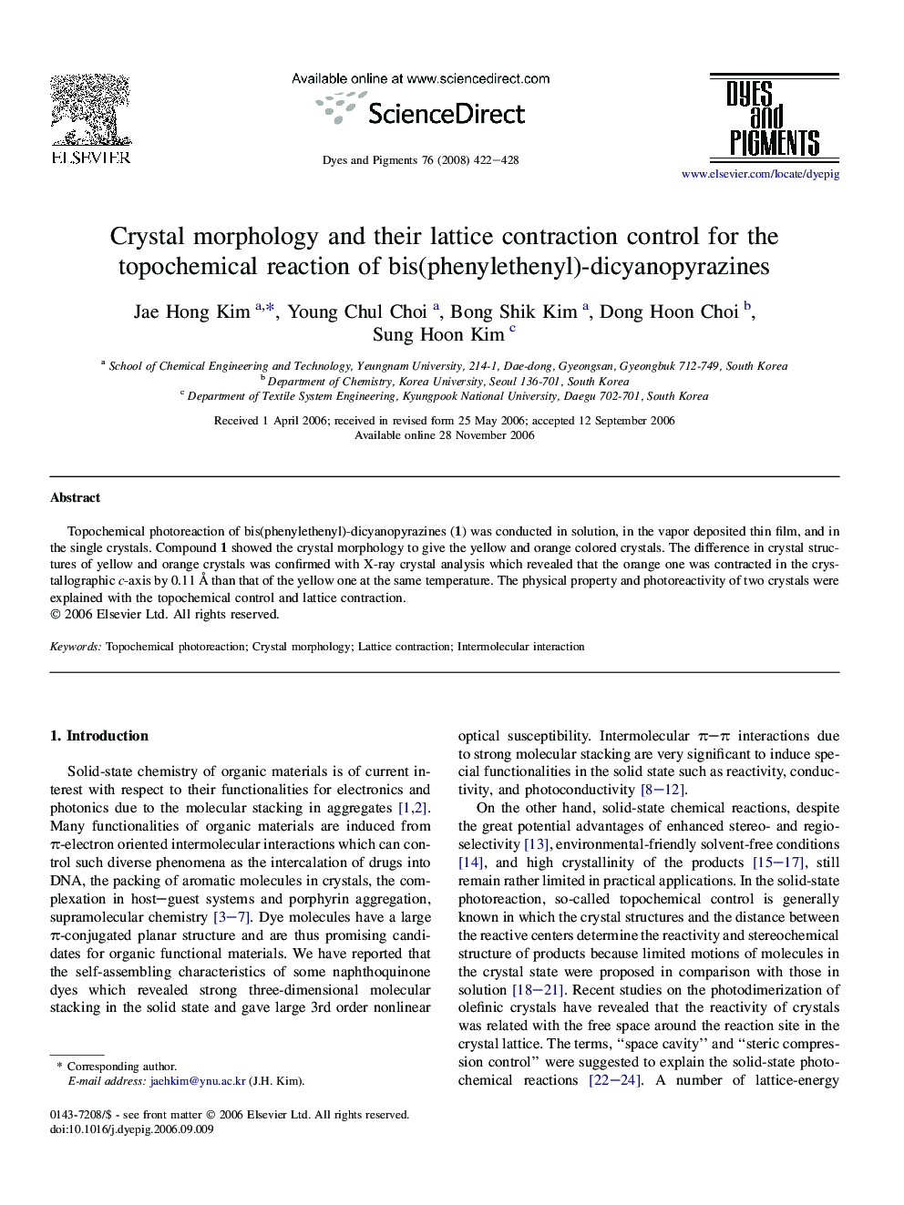 Crystal morphology and their lattice contraction control for the topochemical reaction of bis(phenylethenyl)-dicyanopyrazines