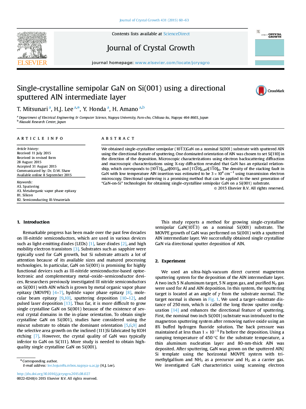 Single-crystalline semipolar GaN on Si(001) using a directional sputtered AlN intermediate layer