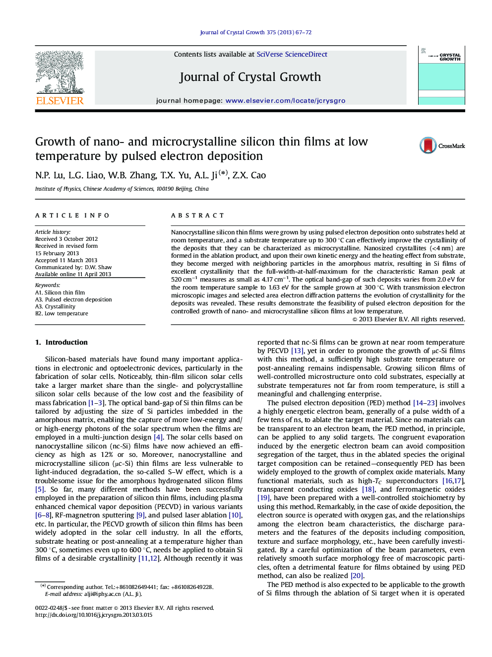 Growth of nano- and microcrystalline silicon thin films at low temperature by pulsed electron deposition