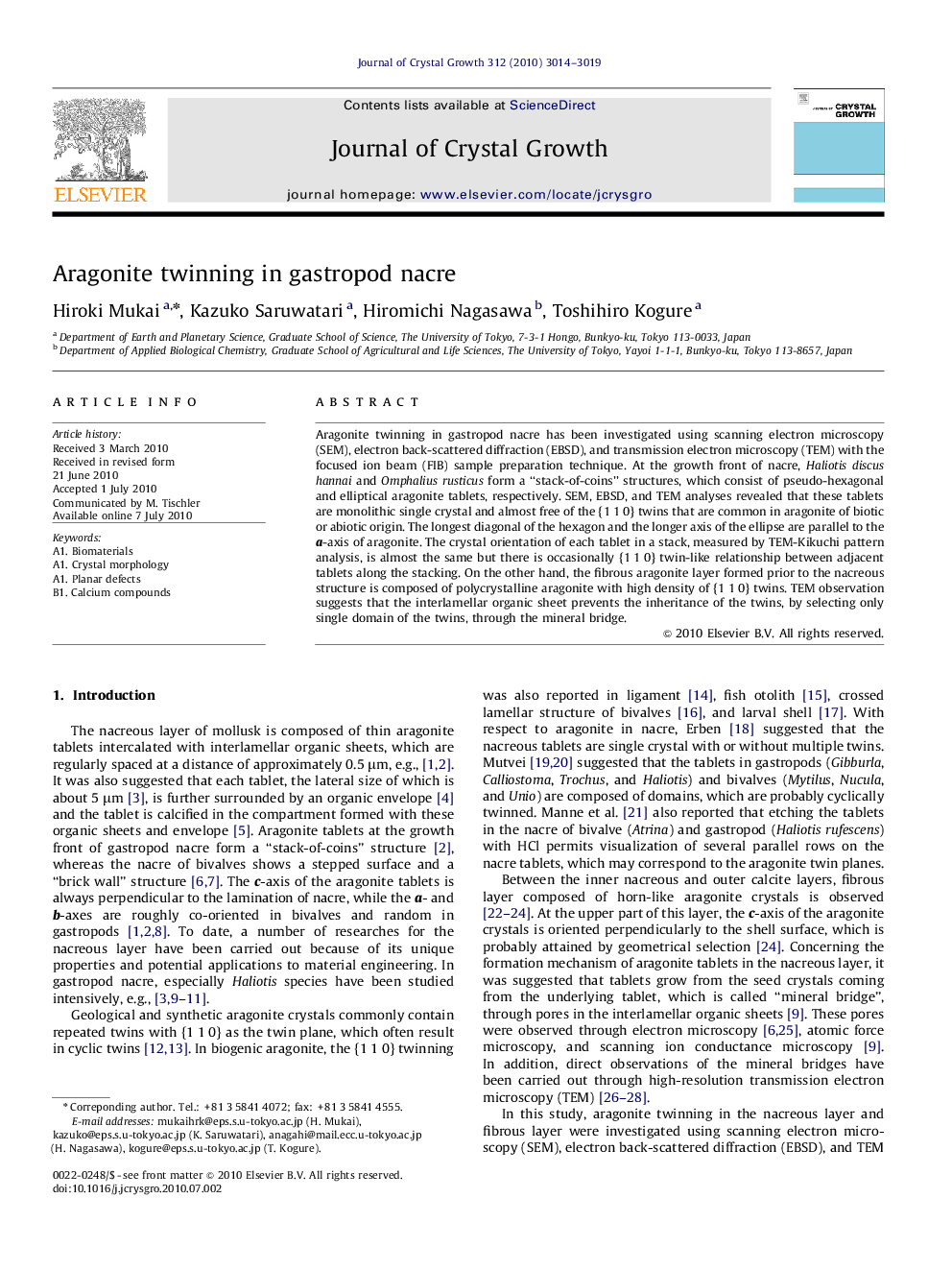 Aragonite twinning in gastropod nacre