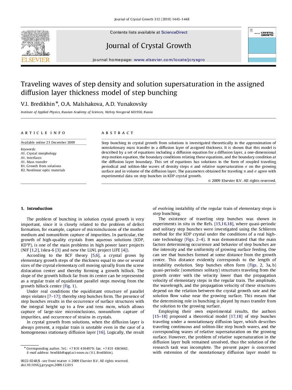 Traveling waves of step density and solution supersaturation in the assigned diffusion layer thickness model of step bunching